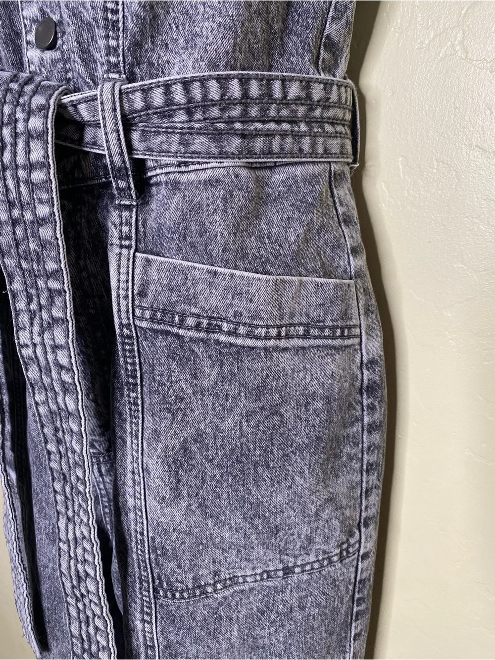 Universal Thread Black Acid wash Denim Jumpsuit Size 8
